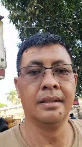 Bahagi itu ketika kita bisa berbagi  dan membahagiakan orang lain