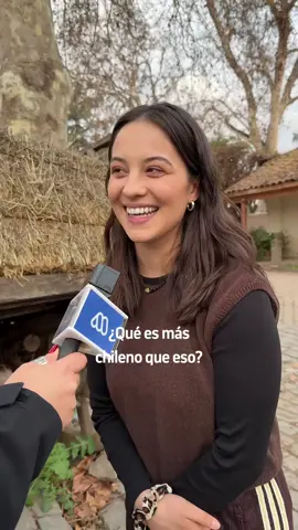 ¡Con zapateo incluido! 😍 Vivianne Dietz (@viviannedietz) nos compartió sus infaltables para estas Fiestas Patrias 🇨🇱 e incluso nos cantó ✨ #mega #18deseptiembre #fiestaspatrias #chile 