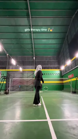 #batminton with sis😻