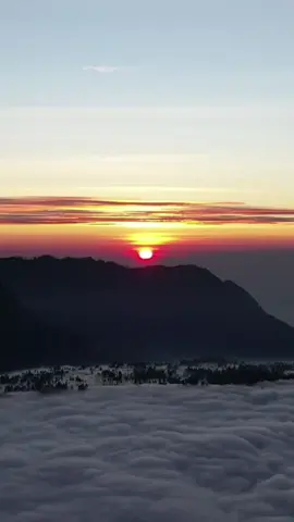 udah se indah looh bromonya #bromotour #bromo #bromotrip #bromomountain #bromotenggersemeru 
