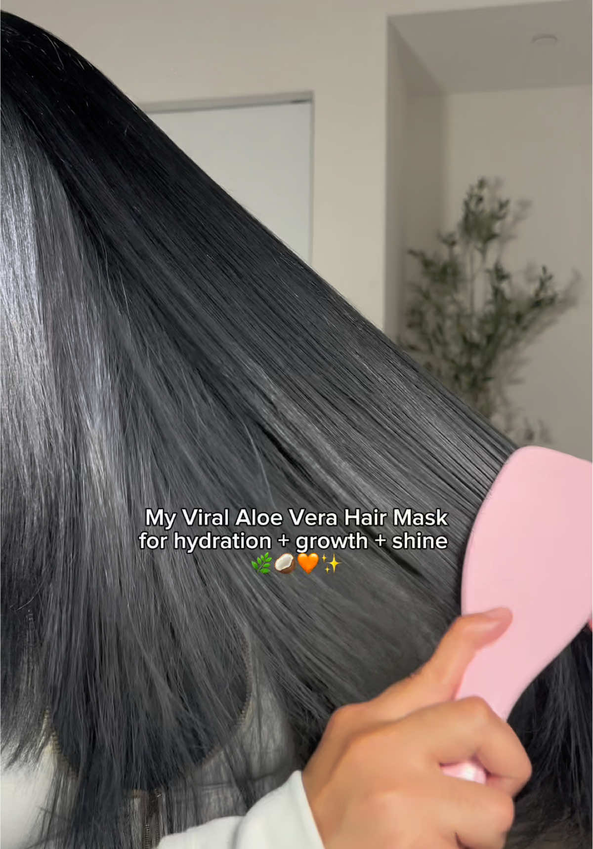 How to make it: 1️⃣ Blend the gel from 1/2 aloe leaf + 1 tbsp coconut oil + ¼ cup jojoba oil + 4 splashes pumpkin seed oil 2️⃣ Blend until super smooth (no chunks) 3️⃣ Store in a mason jar in the fridge 5–7 days 4️⃣ Apply from scalp to ends & massage (apply on damp hair) 5️⃣ Leave on 1–2 hours, then wash as usual Why it works: 🌱 Aloe vera: hydrates, soothes, helps with dandruff & supports healthy growth  🥥 Coconut oil: nourishes, helps prevent breakage, adds softness + shine 💧 Jojoba oil: balances moisture & tames frizz 🎃 Pumpkin seed oil: supports growth & a glossy finish Tip: If your hair is left with aloe flakes, you can also leave the aloe gel/fillet in water overnight, then pat dry before blending. Strain the final mix through a fine mesh or cheesecloth. Patch test first if you’re sensitive.  #hairtok #hairgrowth #haircare #hairmask #healthyhair 