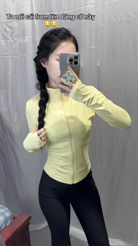 Cái màu vàng nó xinh thì thôi ý #viral #xuhuong #aoxinh #aokhoac #aokhoactapyoga 