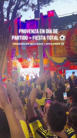 Medellín no se cuenta, se vive 🎶. Desde las noches de fiesta en Provenza hasta los días de partido donde todo vibra con Colombia 🇨🇴⚡️. Aquí cada plan se convierte en una experiencia única, y yo quiero mostrarte cómo Medellín se disfruta a otro nivel. #Medellín #LocalExperience #Provenza #ViveMedellín #ColombiaEsPasión ”