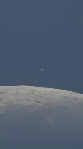 #Saturn #Mars appear on one side of the Moon (the Earth's satellite, Luna/referred to as 