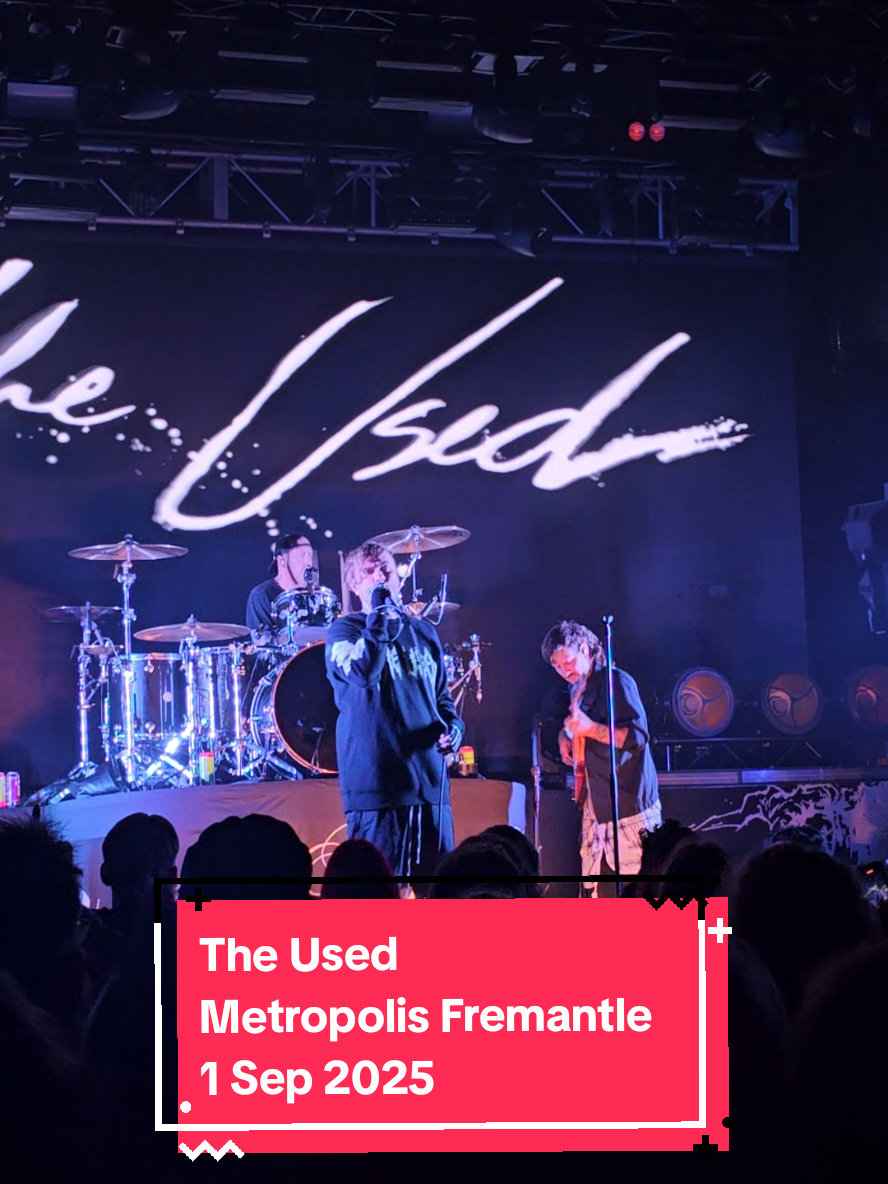 I'm saving this video as proof of my FREE PASS with Bert 😆🤘🫶 #emogirl #elderemo #theused 