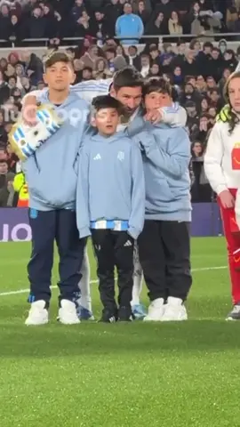 They are referring to their mother #leomessi #thiagomessi #mateomessi #ciromessi #argentina🇦🇷 