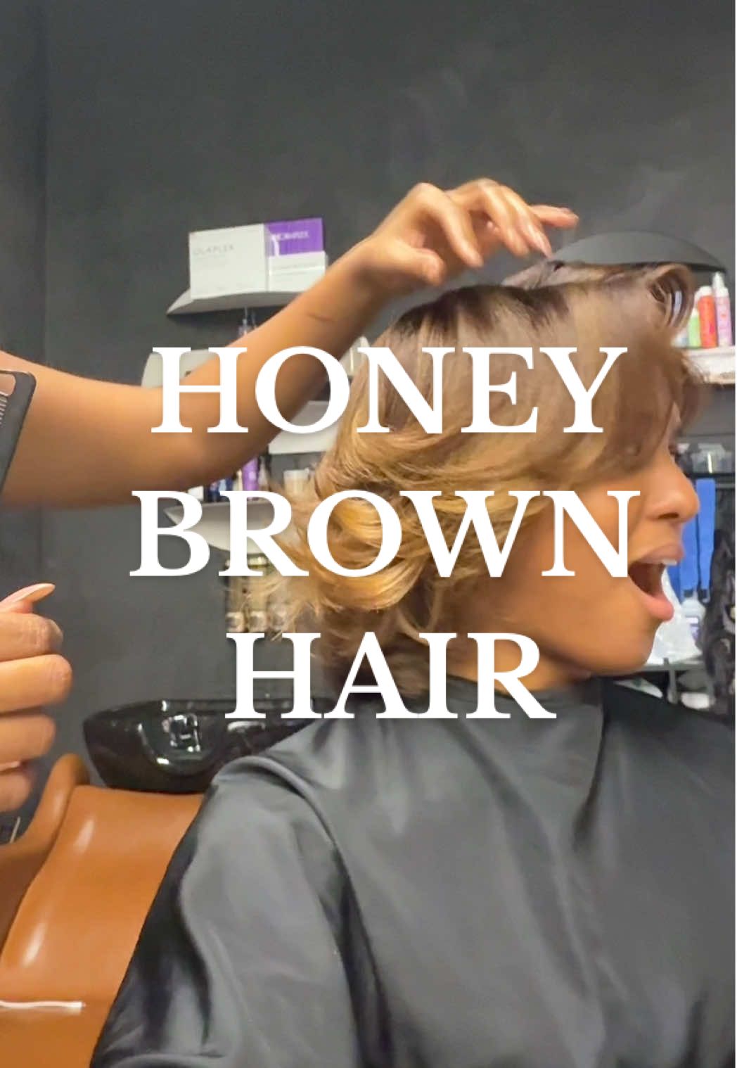 POV: you finally went lighter!! Ahhh I’ve been wanting a honey brown for a minuteeee & I did it yall #silkpressnaturalhair #dyehair #nychairstylist #blackgirlhair #honeybrownbalayage 