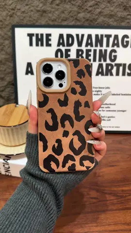 New leopard print lambskin case, super comfortable to touch!#tiktokmademebuyit #phonecase #tiktokshopbacktoschool #fashion #tiktok #fyp #fypシ #fypシ゚viral #foryou #foryoupage #fyppppppppppppppppppppppp #art #aesthetic #artistic #stylish #trend #trending #viralvideo #tiktokshop #phone #iphone #leopard #leopardprint #suede #case #tiktok?video❤️likeforyou 
