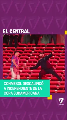🚨 INDEPENDIENTE, DESCALIFICADO DE LA SUDAMERICANA - La Conmebol anunció su fallo tras los incidentes en el Estadio Libertadores de América que obligaron a suspender el cruce de octavos entre Independiente y la U de Chile. - El Rojo quedó eliminado del torneo, perderá la localía en siete partidos y no podrá contar con público en la misma cantidad de compromisos como visitante. - La U de Chile avanzará a cuartos frente a Alianza Lima, pero también fue sancionada: no tendrá hinchas en siete encuentros de local ni podrá llevarlos en condición de visitante durante el mismo período. #independiente #descalificado #elsietetv