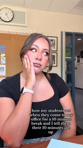 love u but u gotta go back to class  #schoolcounselor #schoolcounselorsoftiktok #middleschoolcounselor #teachersoftiktok #teachertok 