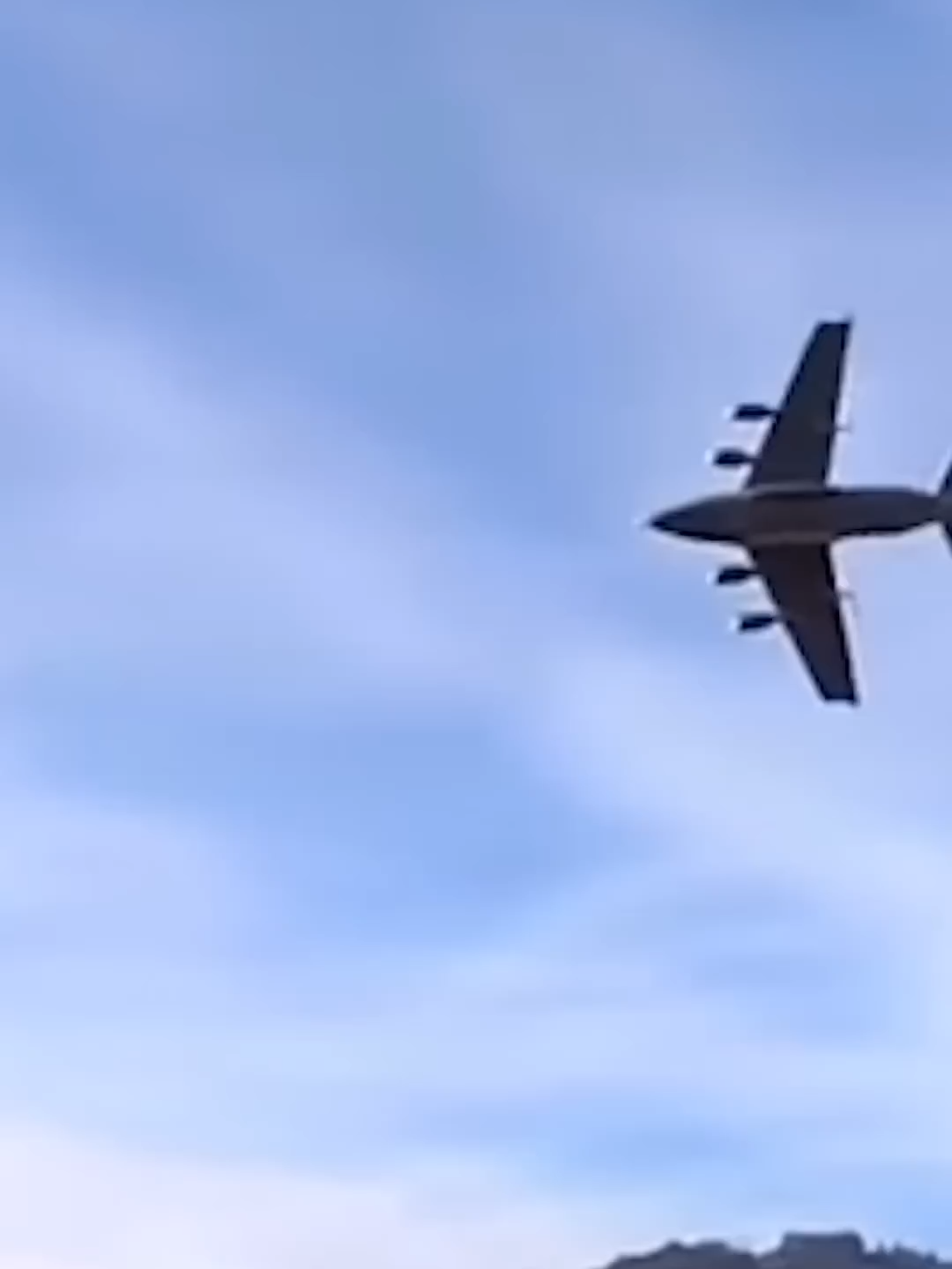 【驚愕】飛行機に乗ってる時に地震が発生したら？