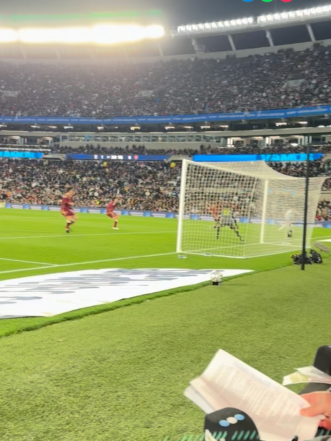 Cabezazo del Toro y adentro ⚽ 🇦🇷 #ArgentinaXTelefe en mitelefe.com/vivo con @giraltpablo, @jpvarsky y @sofimmartinez