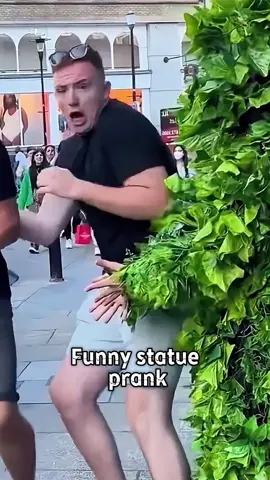 Funny statue prank #funny  #bushman  #prank  #scaryprank  #haha  