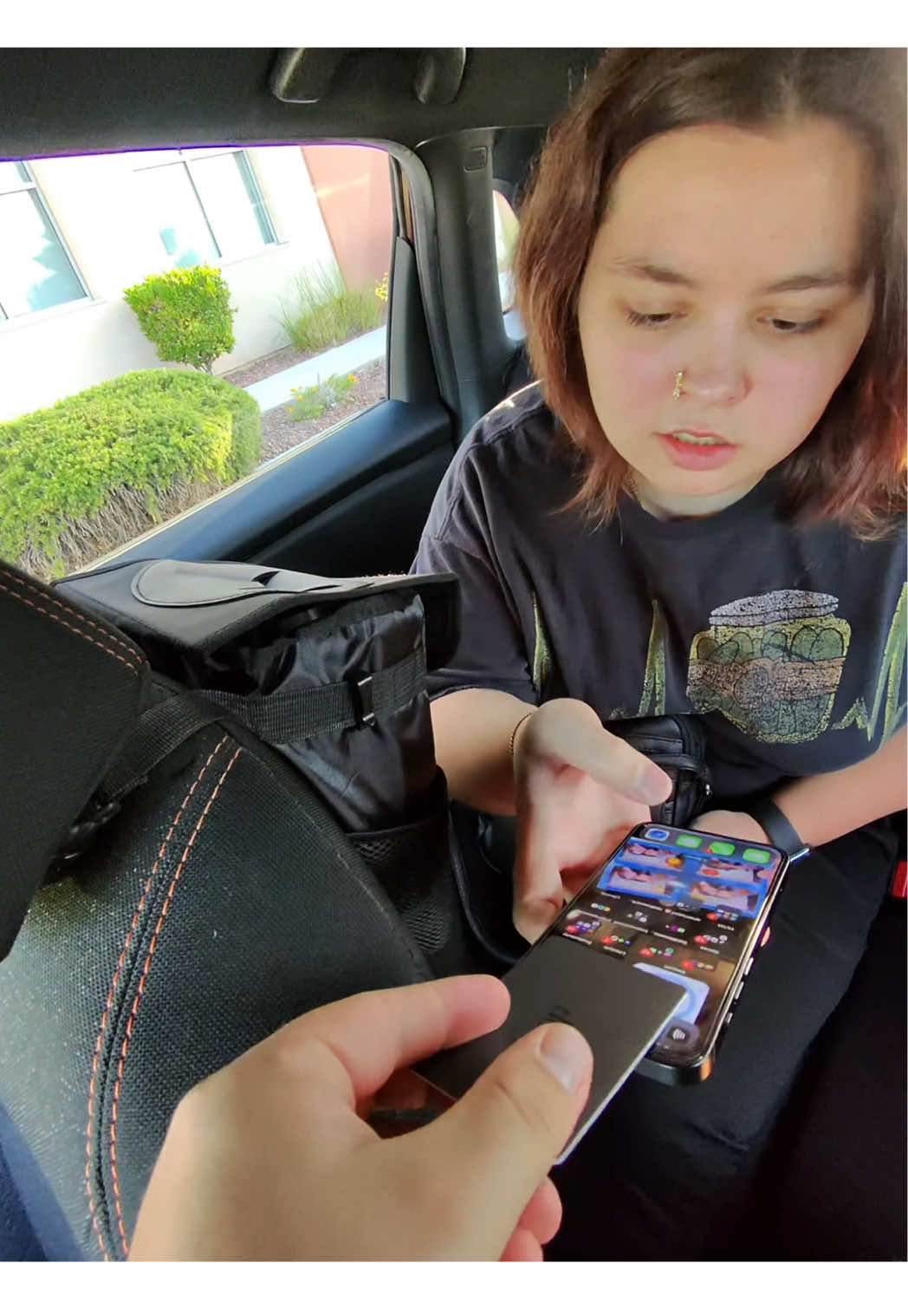 She really likes my music #dotcard #digitalbusinesscard #businesscard #businessowner #musicartist #music #businesscards #tiktokshopcreatorpicks #tiktokshoprestock #tiktokshop #viralontiktokshop #superbrandclub 