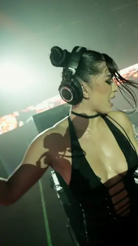 VIBRATE 🫦 #techno #hardtechno #explor #viralllllll #alyssajolee 
