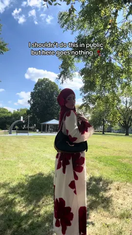Promise you’ll keep it a secret 🤫 #hijabi #dress #flying 