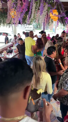 Sunday funday ya saben Frida social club #tik #tok #ambiente #fyp #mariachi 
