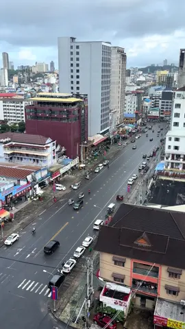 舍不得又如何，现在我没钱了，你离开吧。不要耽误你的幸福。