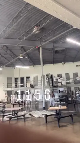 🔪 fight in the ceiling.   #fypシ゚viral #fypシ #prisontiktok #fyp #viralvideo 