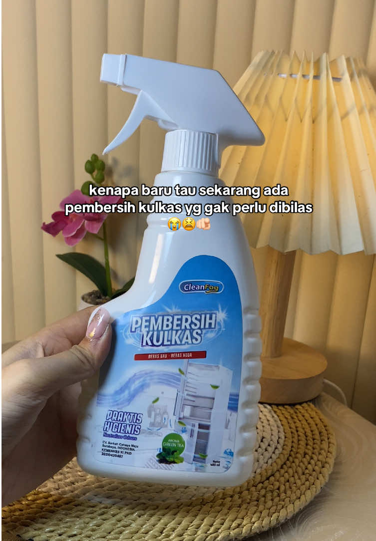 jadi ga kerja 2x deh 😫🫶🏻#pembersihkulkas #pembersihdapur #kulkasbersih #bersihbersihrumah #fypageシ 