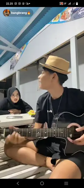 masya Allah tatapan yg penuh dengan cinta bahagia slalu kalian @nazz @Krishna Sagara #krisnazz #💫🌊 🤍