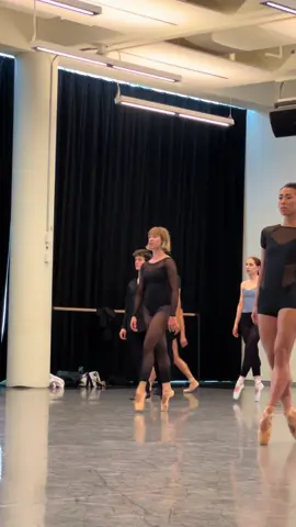 Came across this sound and just had to. 😛😎 we call it the sexy walk. #fetesauvage #ballet #balletcore 