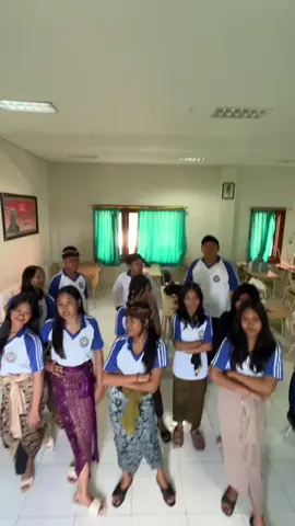 Jogetin aja 🕺 #toska #sma2kutaselatan #masukberanda #fyp #joget 