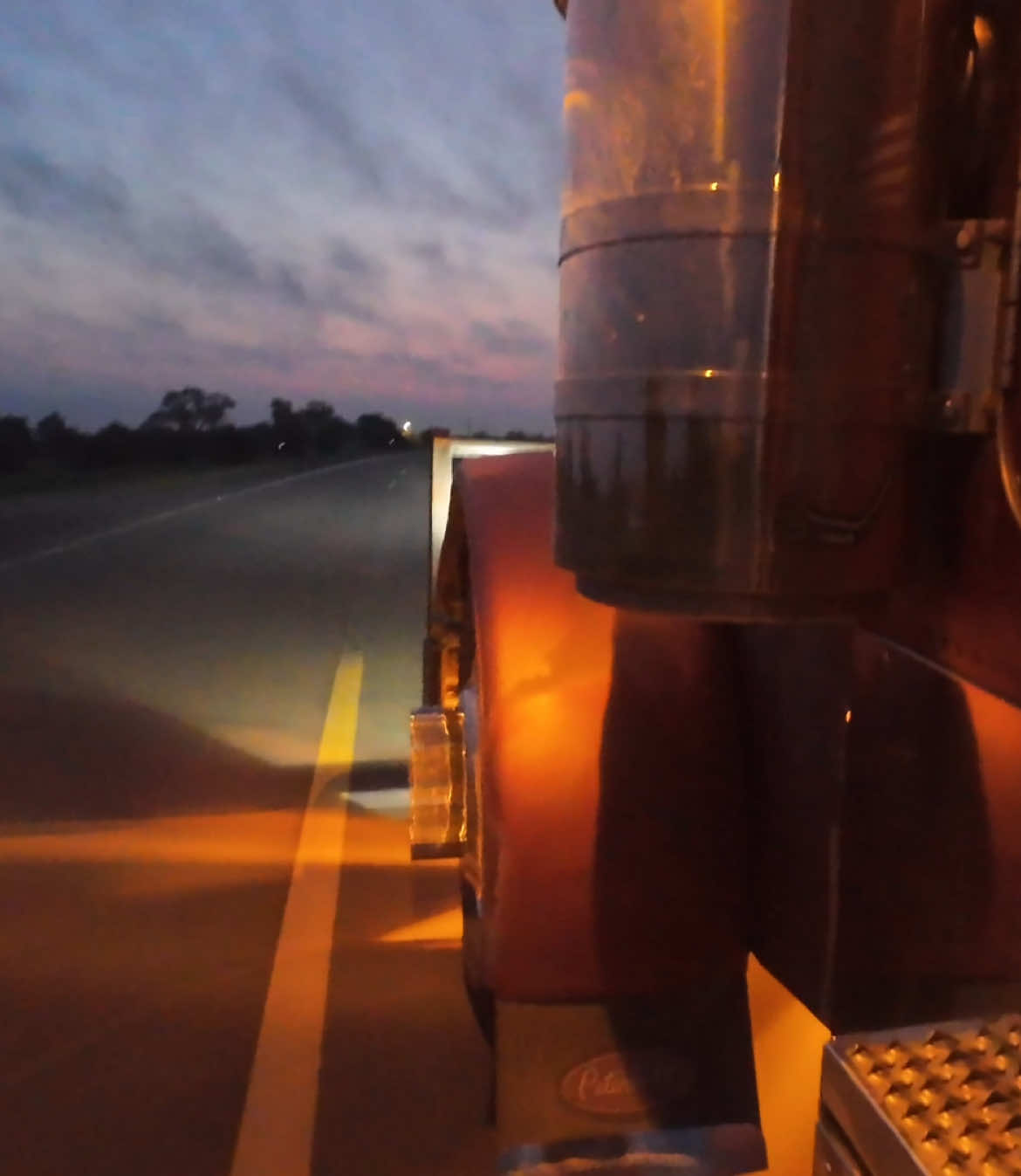Yanking Tanks!  #806driver #tankeryanker #trucker #farming #trucking 