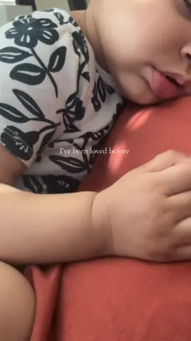 She is 1 today & I am unwell 😭💝 happy birthday baby girl #MomsofTikTok #firstbirthday 
