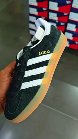 🚨 RESTOCK 🚨 More sizes of the Adidas Gazelle in the black and white colorway is still available on the #tiktokshop Click on the #shoppingcart and see if your size is still available on the #tiktokshop #tiktokshopcreatorpicks 