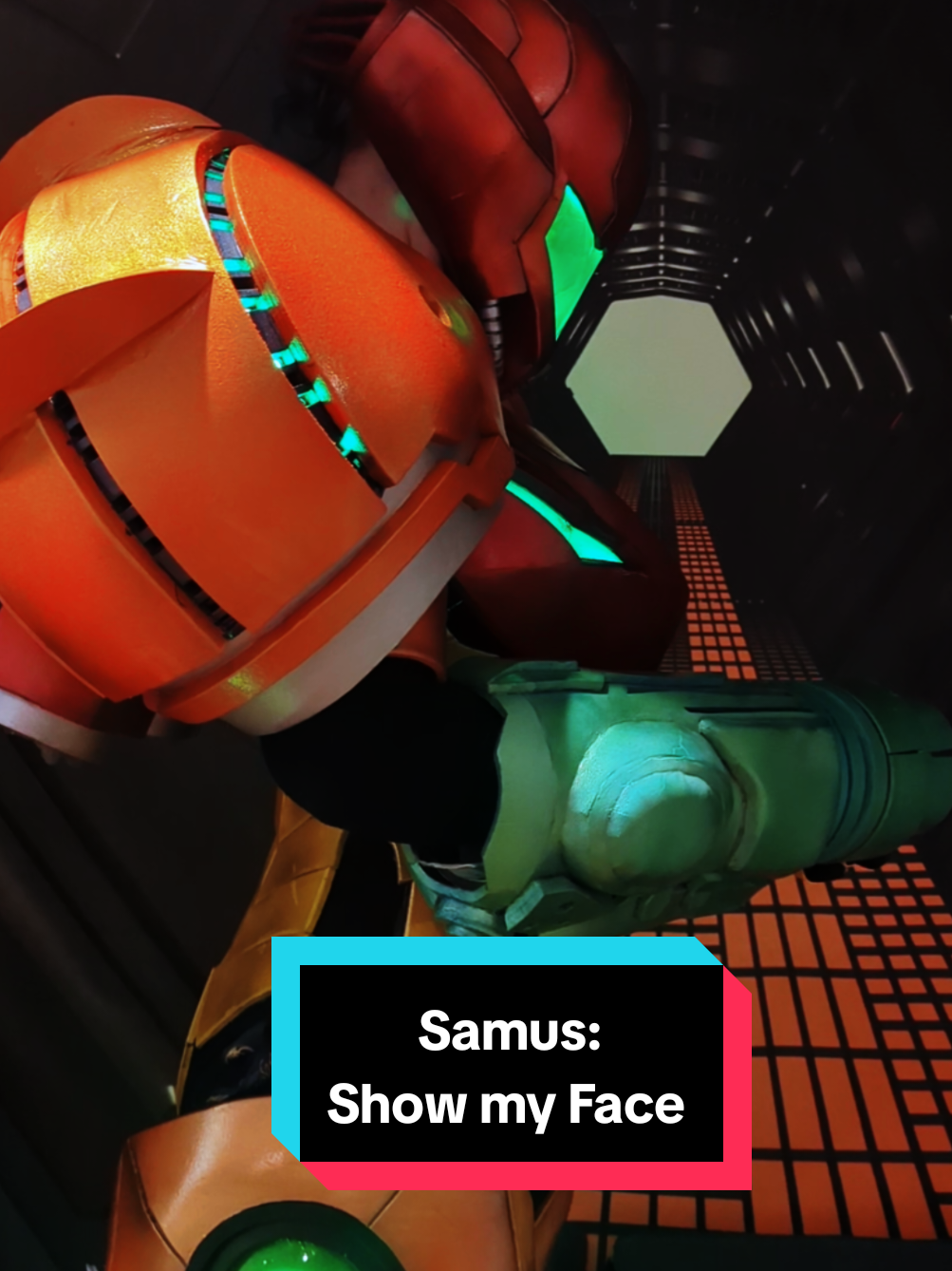 Annual recreation of this video with the upgraded armor 😏 #samuscosplay #metroid #womeninarmor #samus #masktok 