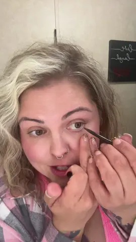 The blackest black eyeliner that takes you right back to the 90s #tiktokshopcreatorpicks #stilia #Eyeliner 