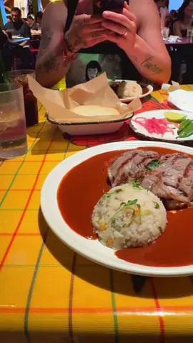 #oxaqueña #restaurant #cita #lgbt🌈 