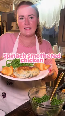 So good 😋🤌🏼 #spinachsmotheredchicken #dinneridea #dinnerrecipe #foryoupage #fyp 