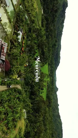Keindahan di pedalaman meureudu. 🌲🍃  #alam #meureudu #morningvibes #pedalamanaceh #explore 