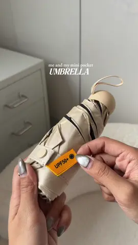 Replying to @Hanna🌸 Mini pocket umbrella for your small bags! #miniumbrella #umbrella #minipocketumbrella #pocketsizeumbrella #pocketumbrella 