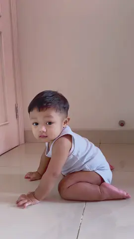 Doyan joget turunan dari bapaknya😭@azain bhavin cavero 