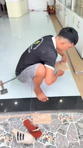 Nhận lót sàn nhựa giả gỗ ✅