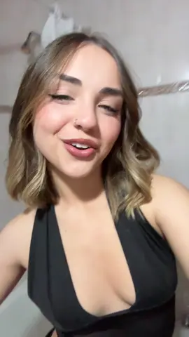 yo dando cuerpo y carita 💋