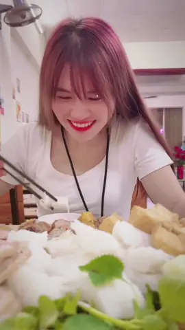 nếu hạnh phúc khó khăn quá thì chúc em nửa đời sau không có gì ngoài tiền 🥰#CapCut #lạngsơn 