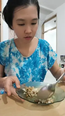 Yang makan sampai habis boleh main hp #cicihemat #sofialisme #sofia 