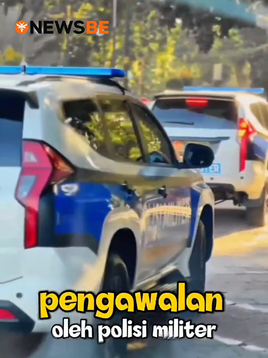 Warga sipil dikawal polisi militer?   Sekilas terlihat janggal, tapi mari kita lihat dari sisi lain. Dalam beberapa kasus, pengawalan ini terjadi secara sah dan terkoordinasi.   ✅ Acara kenegaraan   ✅ Keluarga pejabat TNI   ✅ Jalur strategis   ✅ Permintaan resmi dengan izin komando Polisi militer bukan hanya penegak disiplin internal TNI.   Mereka juga punya fungsi pengamanan terbatas dalam konteks tertentu.   Selama ada dasar hukum dan koordinasi lintas institusi, pengawalan sipil bisa jadi bagian dari tugas negara. Yang penting: transparansi dan akuntabilitas.   Jangan langsung curiga, tapi juga jangan tutup mata.   Karena pengamanan bukan soal status, tapi soal tanggung jawab. #NewsBE #viral #viralvideo #Polisimiliter  #IndonesiaUpdate 