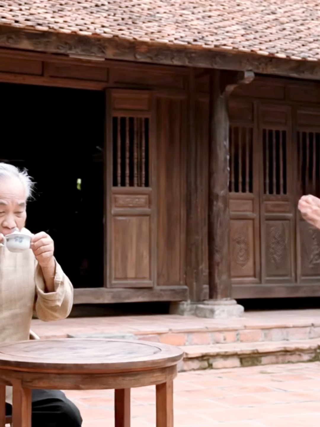 LÀM SAO ĐỂ CÓ NHIỀU VỢ ?