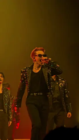 Hate to see him go but love to watch him walk away 😮‍💨 #ateez #에이티즈 #hongjoong #atiny #inyourfantasy 