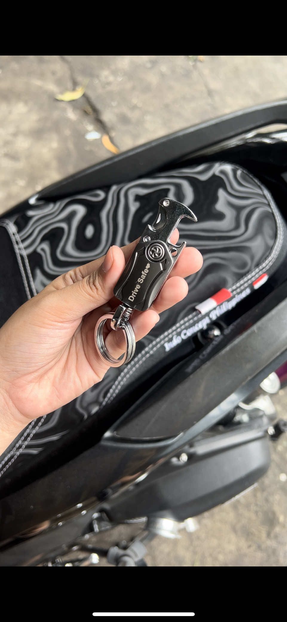Customize name and contact Spinner 4 in 1 keychain #customizedkeychain #personalizedkeychain #spinnerkeychain #keychain 