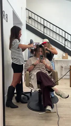Let’s go get my hair done in @Fabletics #fableticspartner #blowout #traveltok #hairtok #fashiontok 