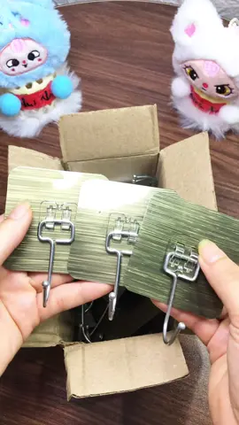 Combo 10 móc dán tường đa năng chỉ 10k#mocdantuong #mocdantuongchiuluc #mocdantuongsieudinh #xuhuong #xuhuongtiktok 