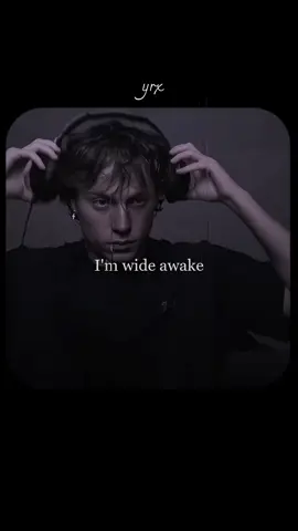 middle of the night 🥀🎧 #yrx_lyrics #fyp #spotify 