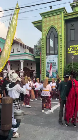 KARNAVAL BESUR 2025 #lamongan24jam #fyp #TARIBALI #besursekaran #karnaval2025 