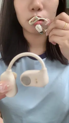 🔥🔥Earbuds works greatHighly recommend this Ai wirelessThis earbuds awesome💕💕🥳 #falldealsforyou#earbudswireless#headphoneforbetterexperience#overearheadphones#wirelessearbuds#headphonesrecommended#tiktokmademebuyit #tiktokshoplabordaysale #translation #translationearbuds 